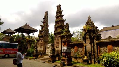 jagatnatha temple bali