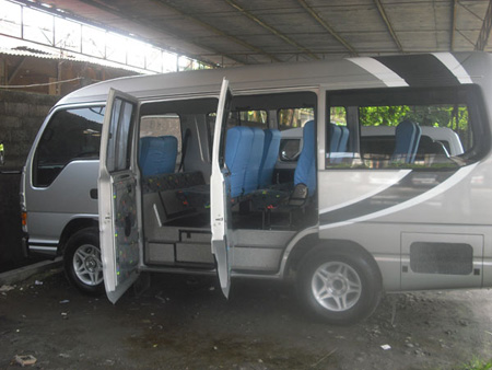 bali rent bus