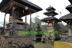 batuan temple bali