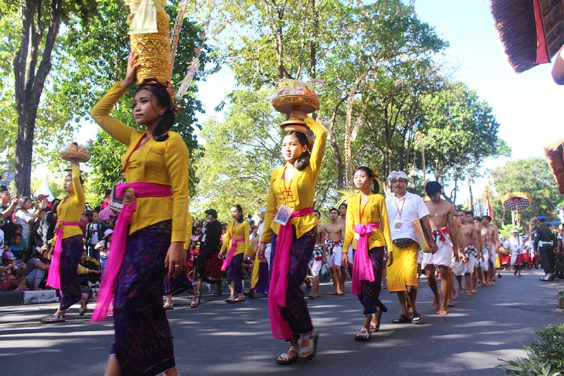 bali ceremony indonesia