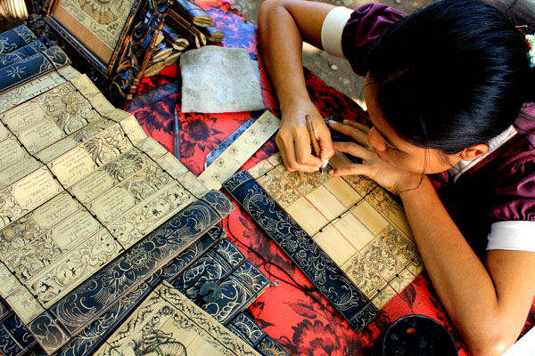lontar bali traditional book