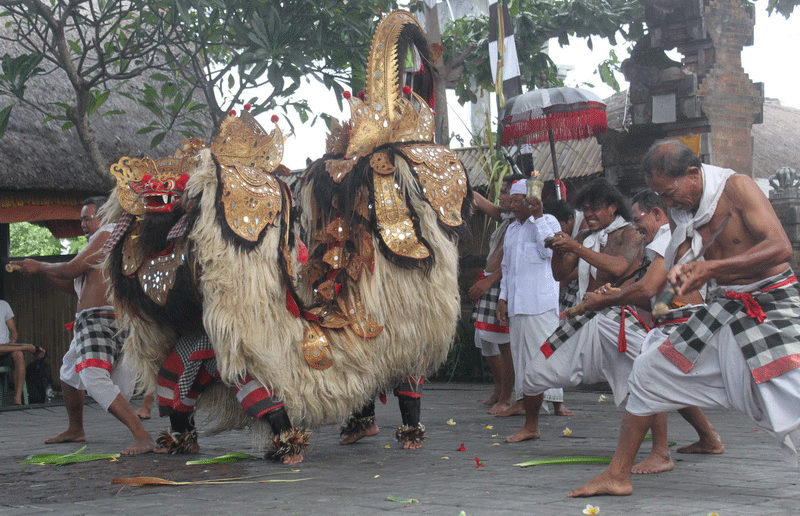 bali barong and kris dance