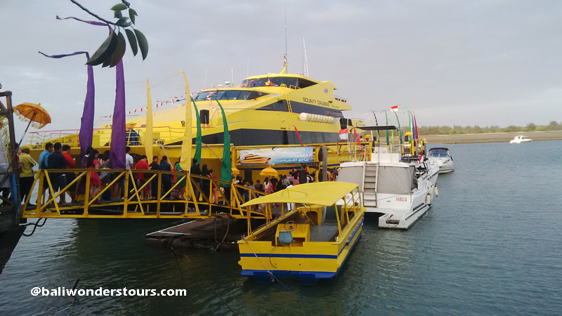 bali bounty cruise benoa harbor