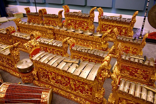 gambelan bali music instrument