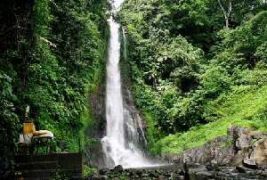 bali gitgit waterfall