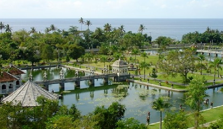 taman ujung water palace karangasem bali indonesia