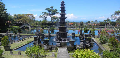 tirta gangga bali indonesia