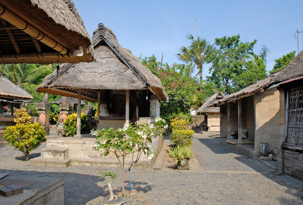 bali traditional house compound