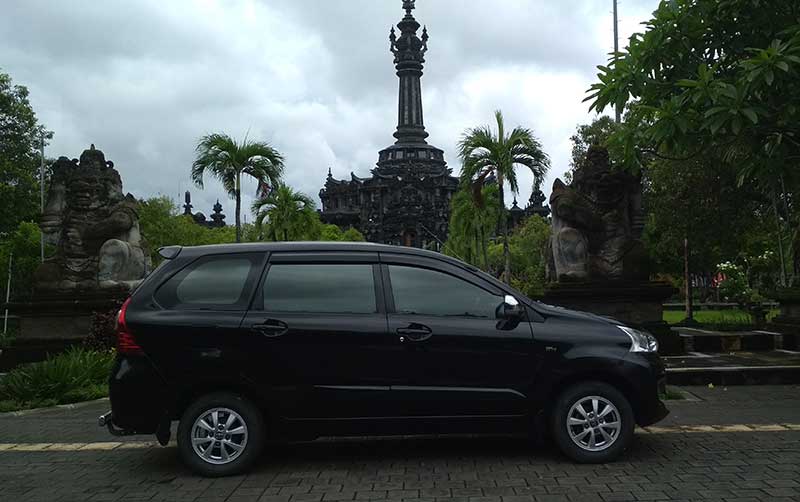 bali rent car avanza